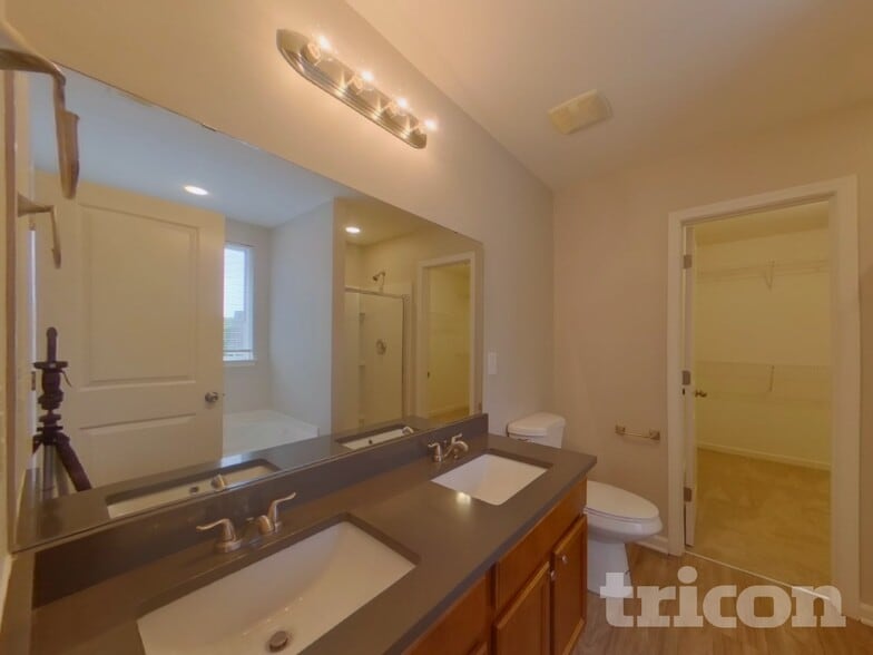 Building Photo - 3632 Ernie Dr