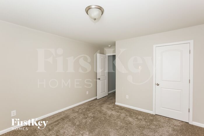 Building Photo - 10413 Kempsford Dr
