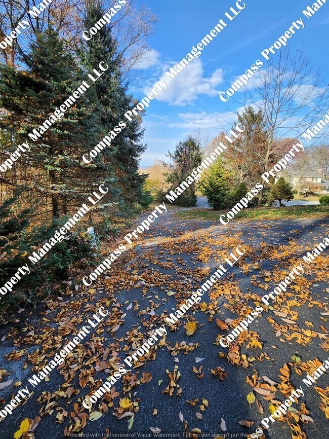 Building Photo - $1895 - 2 Story Single Family Home - Gap