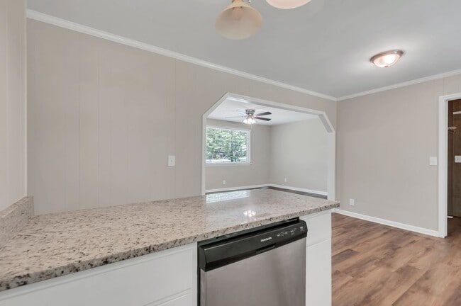 Building Photo - 7311 Birch Bark Dr