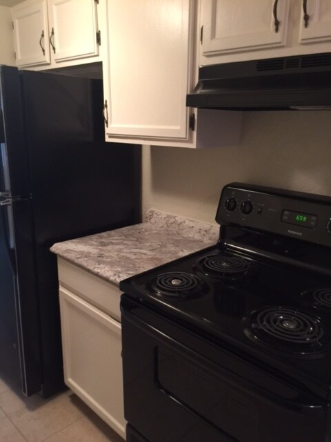 Building Photo - 3407 E Presidio Rd