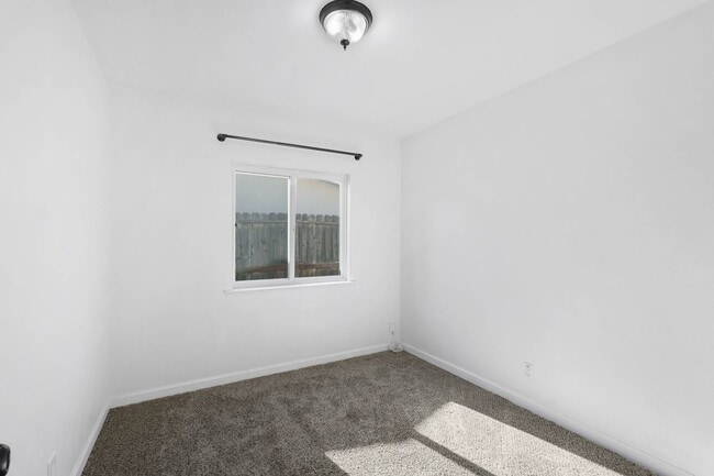 Building Photo - Beautiful Vacaville Home Near Parks, Schools & Shopping