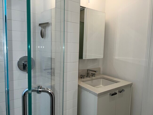 Building Photo - 2600 John F Kennedy Blvd