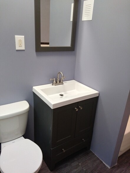 Building Photo - 229 Church St