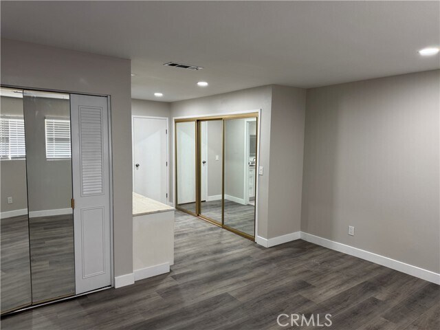 Building Photo - 415 S Tahquitz Ave