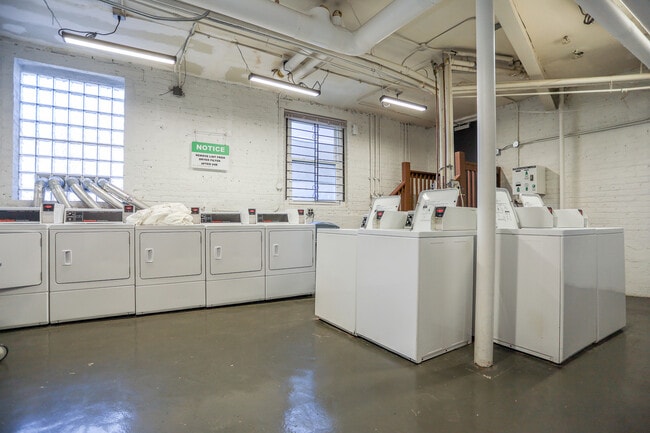 Building Photo - 5746 S Stony Island Ave