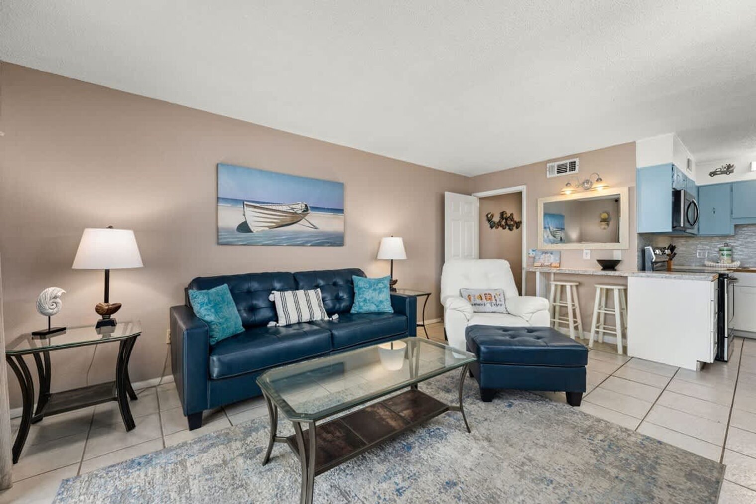 Building Photo - 8743 Thomas Dr