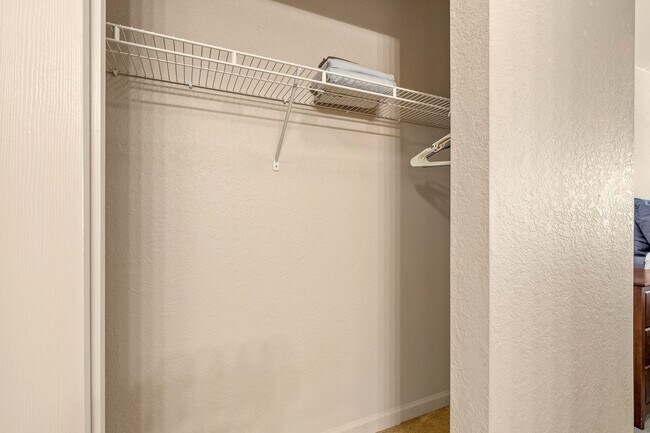 Building Photo - Furnished 3 Bedroom close to Downtown Tucson Pima West and U of A
