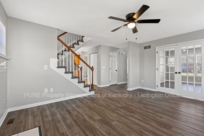 Building Photo - 833 Palomino Ln