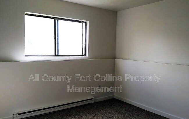 Building Photo - 1200 Sugarpine St