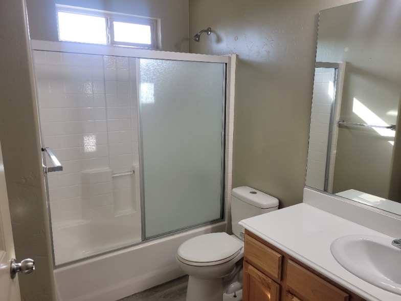 Building Photo - 8200 6900 W