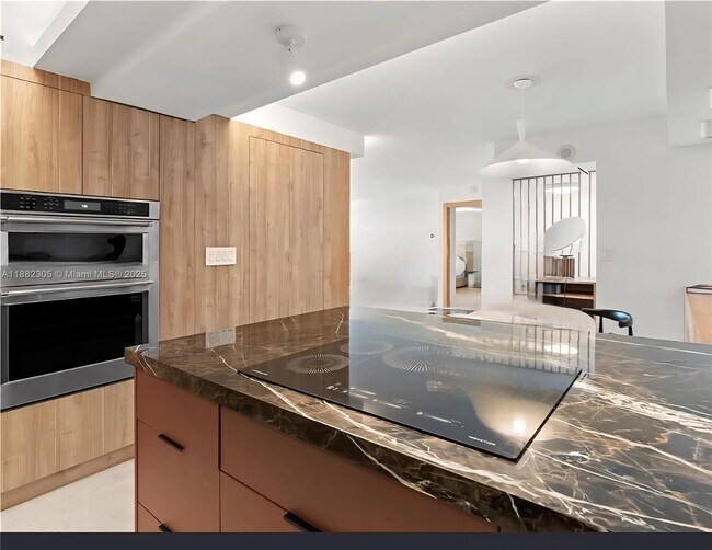 Building Photo - 4000 Towerside Terrace