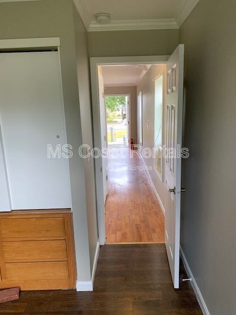 Building Photo - 8400 W Oaklawn Rd