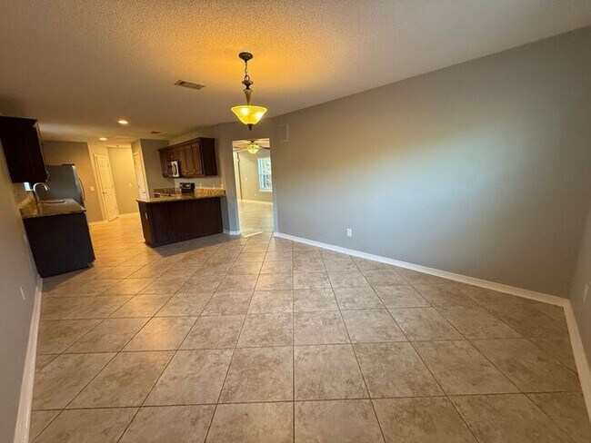 Building Photo - Gulf Breeze - Grand Ridge - 4 bedroom, 2.5...