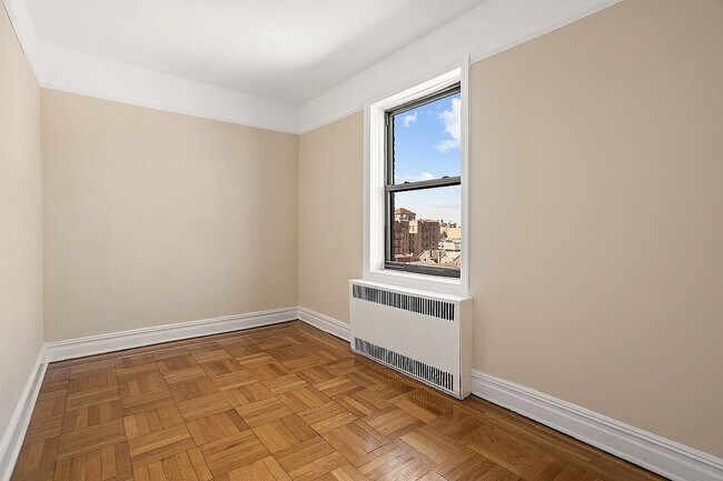 Building Photo - 35-30 73rd St