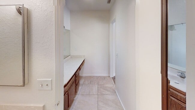 Building Photo - Reche Canyon Home with a Pool