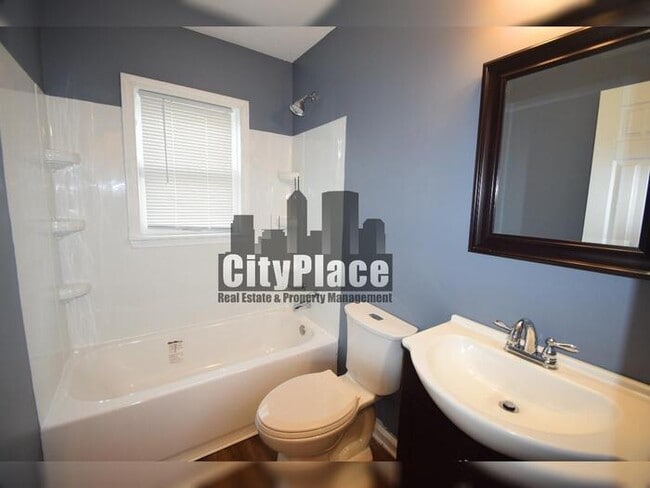 Building Photo - 3750 Hillside Ave