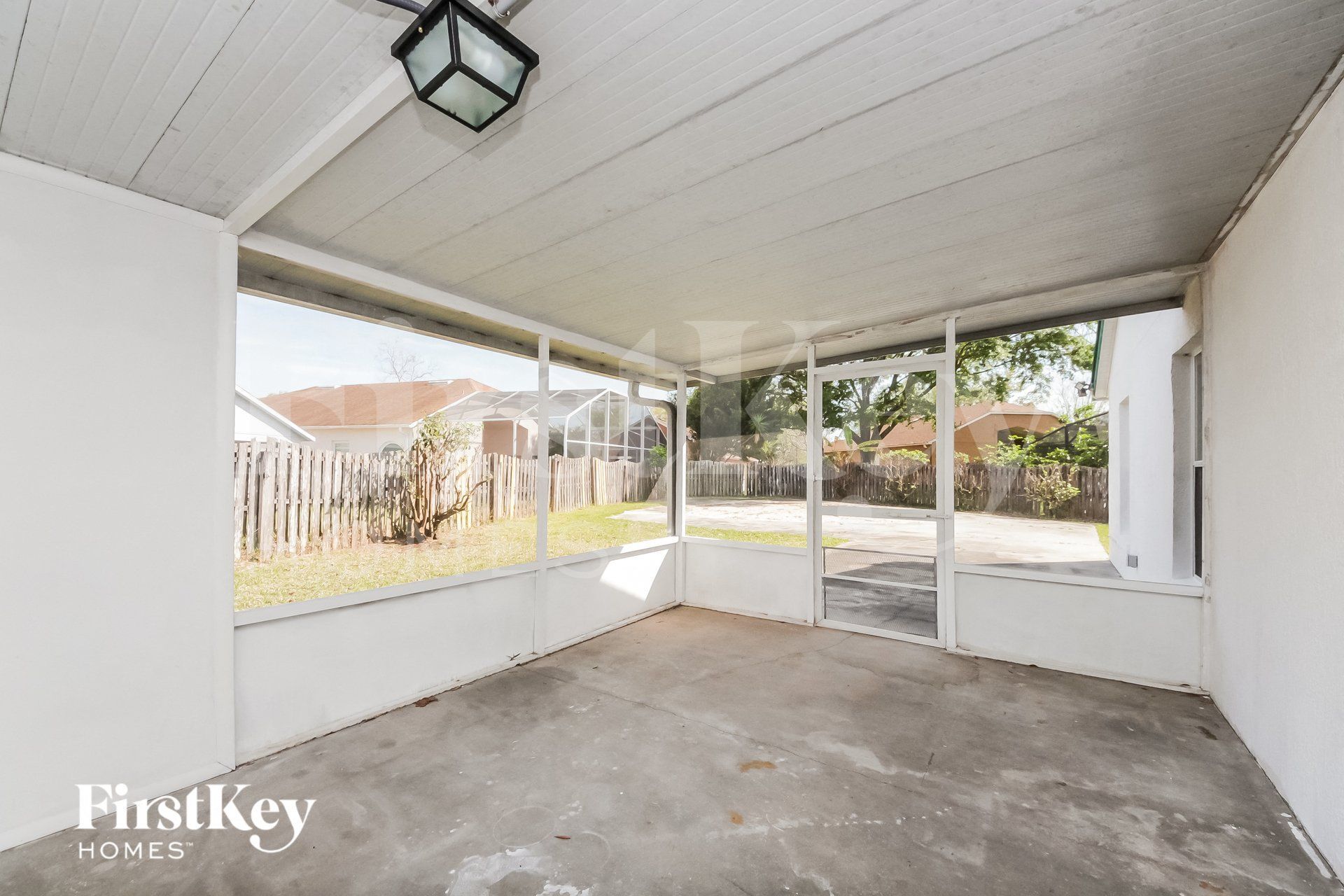 Building Photo - 10272 Willowemac Ct