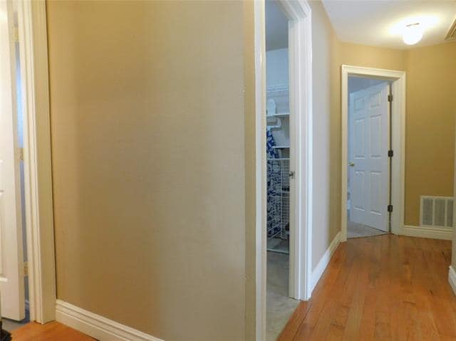 Building Photo - 2765 Fernwood Dr