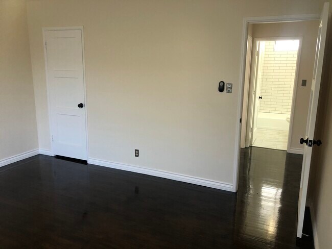 Prim Large bedroom w closet - 6117 S Fairfax Ave