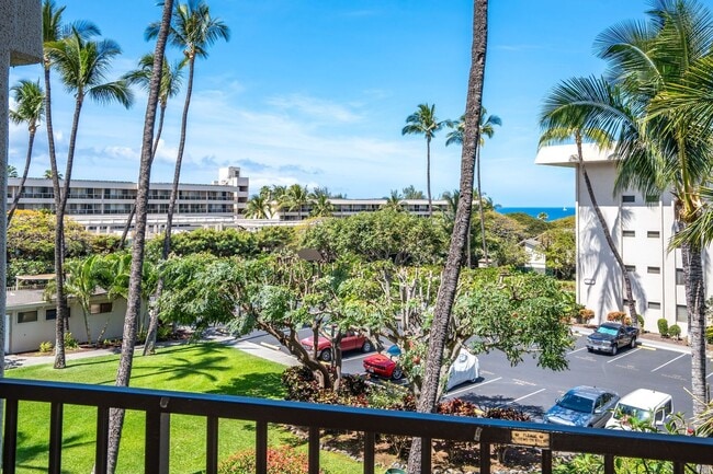 Building Photo - Ocean View 2/2 Fully Furnished + Newly Renovated Condo!