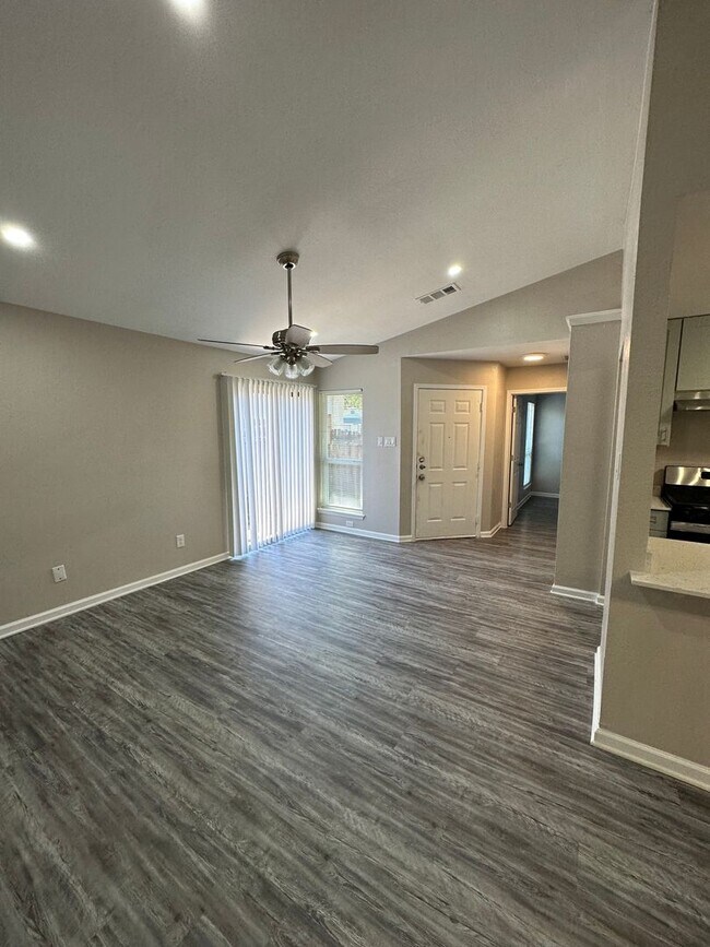 Building Photo - Heier Properties (4406 Limewood Ct)