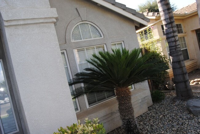 Building Photo - 3025 Starside Dr