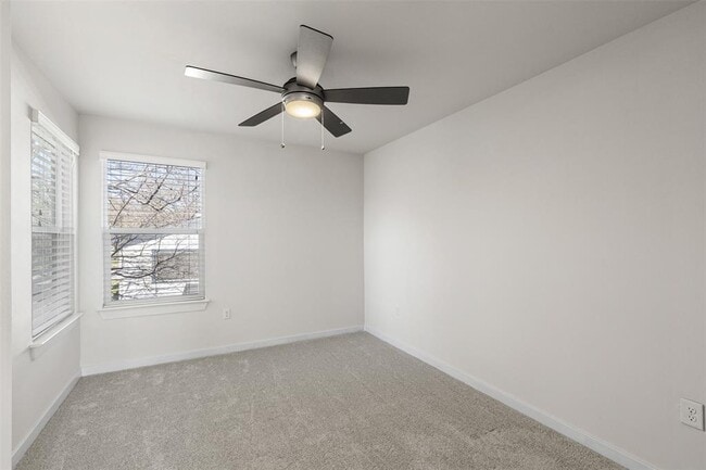 Building Photo - 1716 Adina St