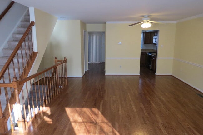 Building Photo - 2208 Wimbledon Cir