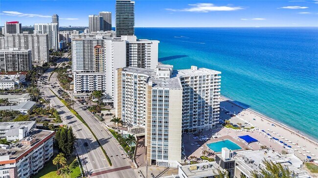 Building Photo - 3180 S Ocean Dr
