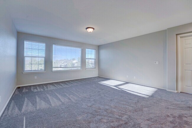 Building Photo - 6004 Nile Cir