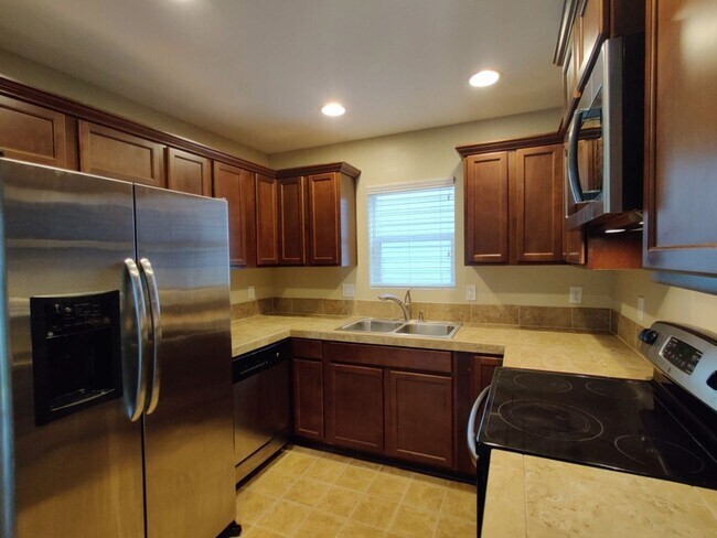 Building Photo - 8726 Stockholm Ln NE