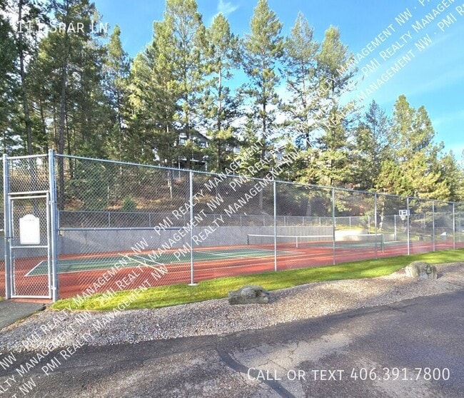Building Photo - 111 Spar Ln