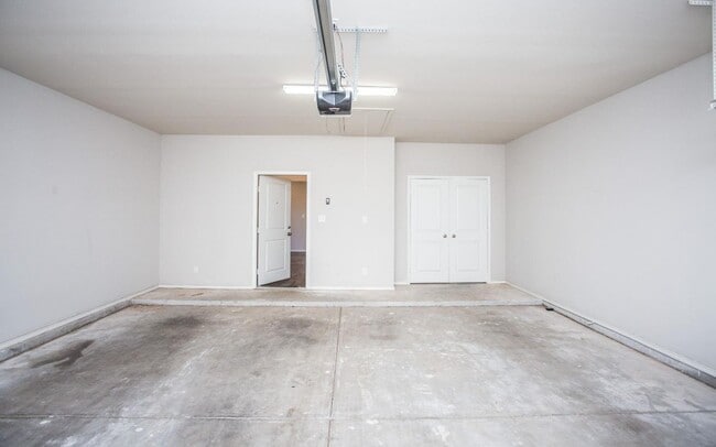 Building Photo - Luxury Duplex in Coveted Cooper ISD, Lubbock