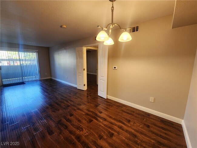 Building Photo - 5055 W Hacienda Ave
