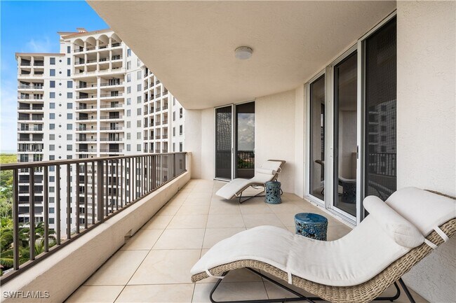 Building Photo - 7575 Pelican Bay Blvd