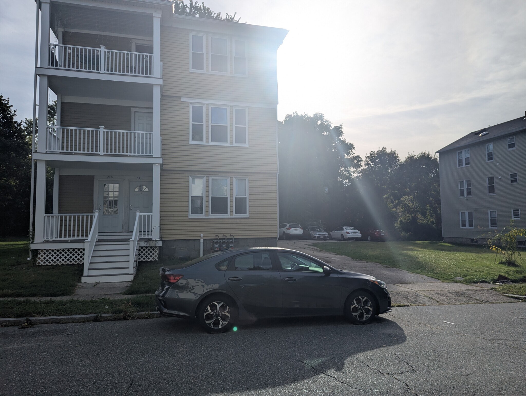 Building Photo - 209 Ingleside Ave