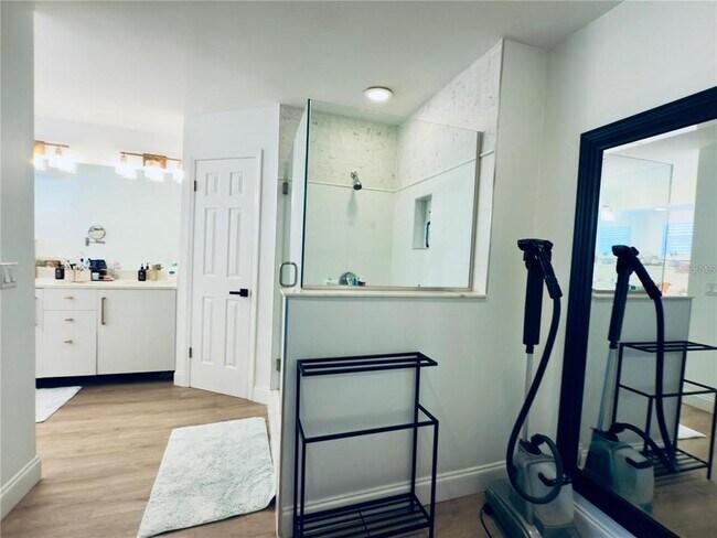Building Photo - 8113 Breeze Cove Ln