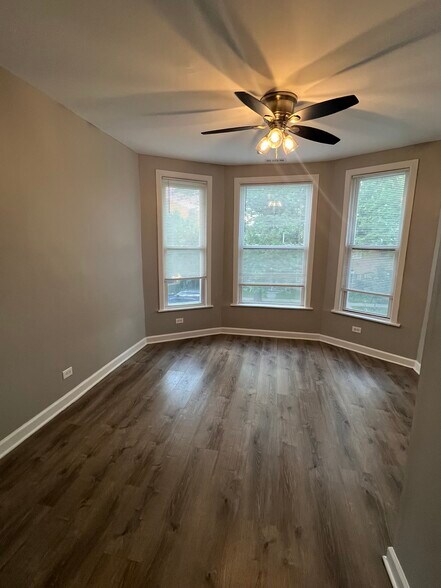 Building Photo - 7311 S Dorchester Ave