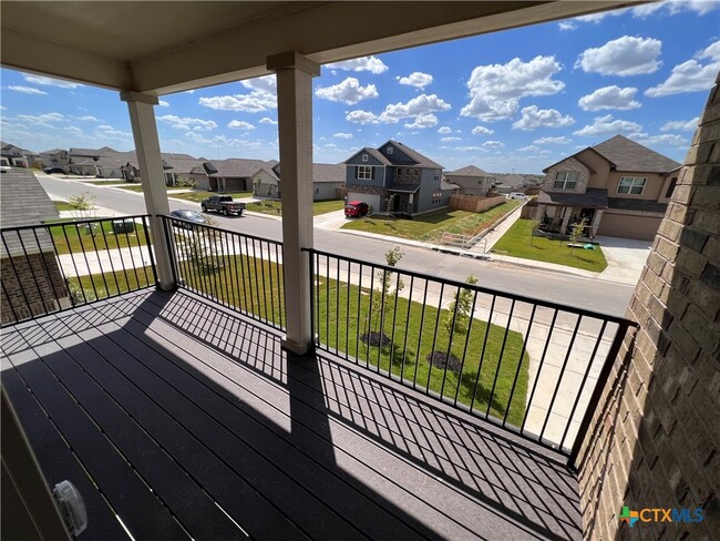 Building Photo - 741 Farmers Dell