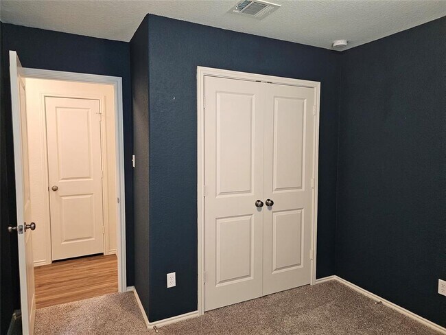 Building Photo - 21408 Bird Wing Dr