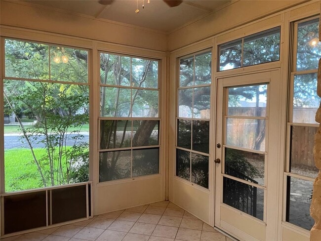 Building Photo - 120 Brazos Dr
