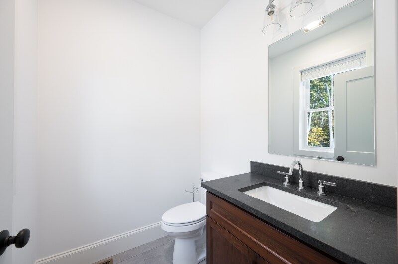 Building Photo - 95 Foxboro Rd