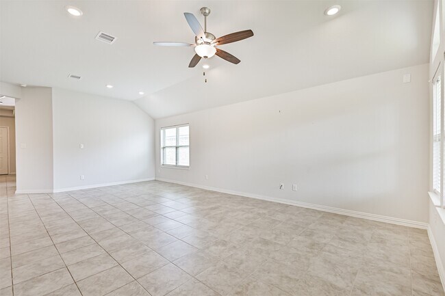 Building Photo - 7019 Terra Dr
