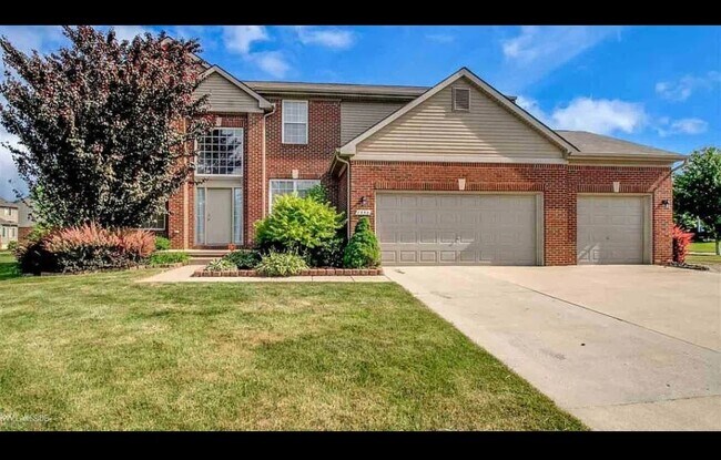 Building Photo - 1550 Cinnabar Dr