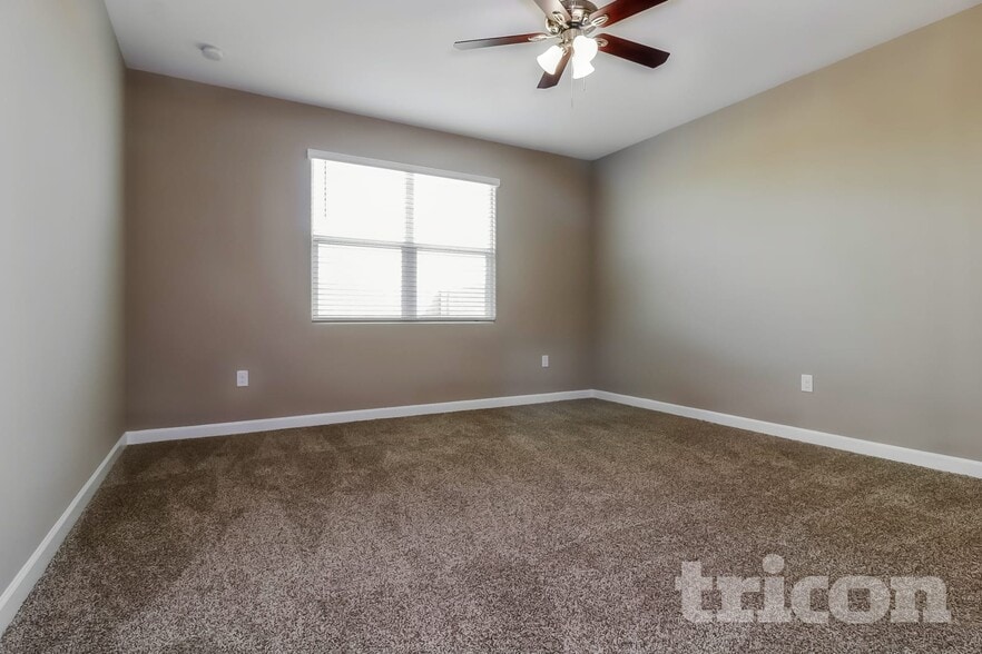 Building Photo - 5324 W Stargazer Pl