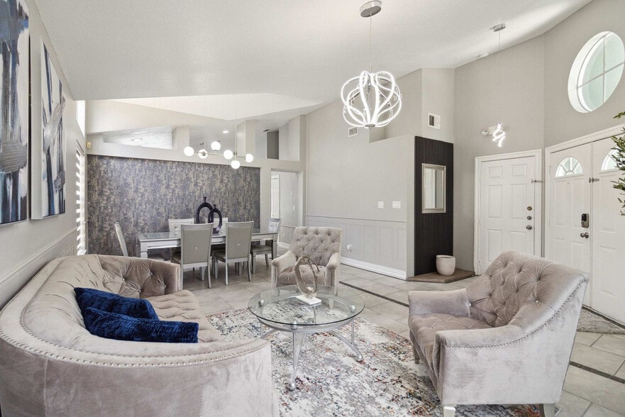 Building Photo - 4931 Dunmore Ln