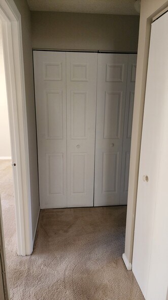 Building Photo - 134 Azalea Ct