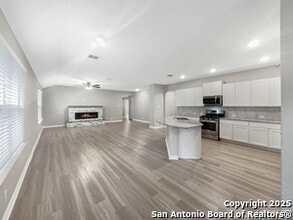 Building Photo - 843 Brown Thrasher