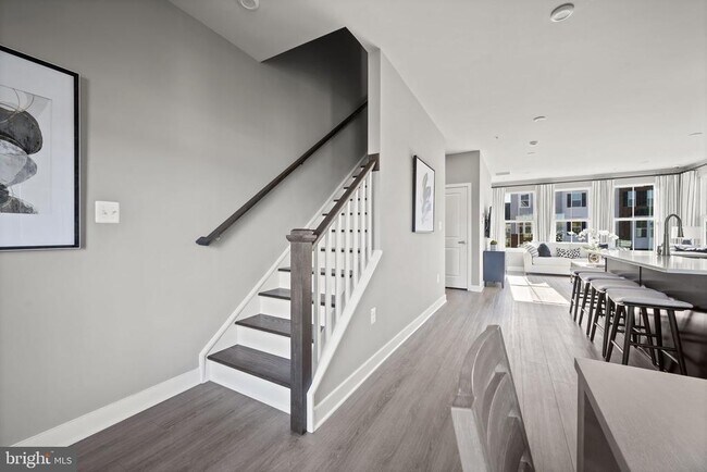 Building Photo - 171 WOODGATE Cir